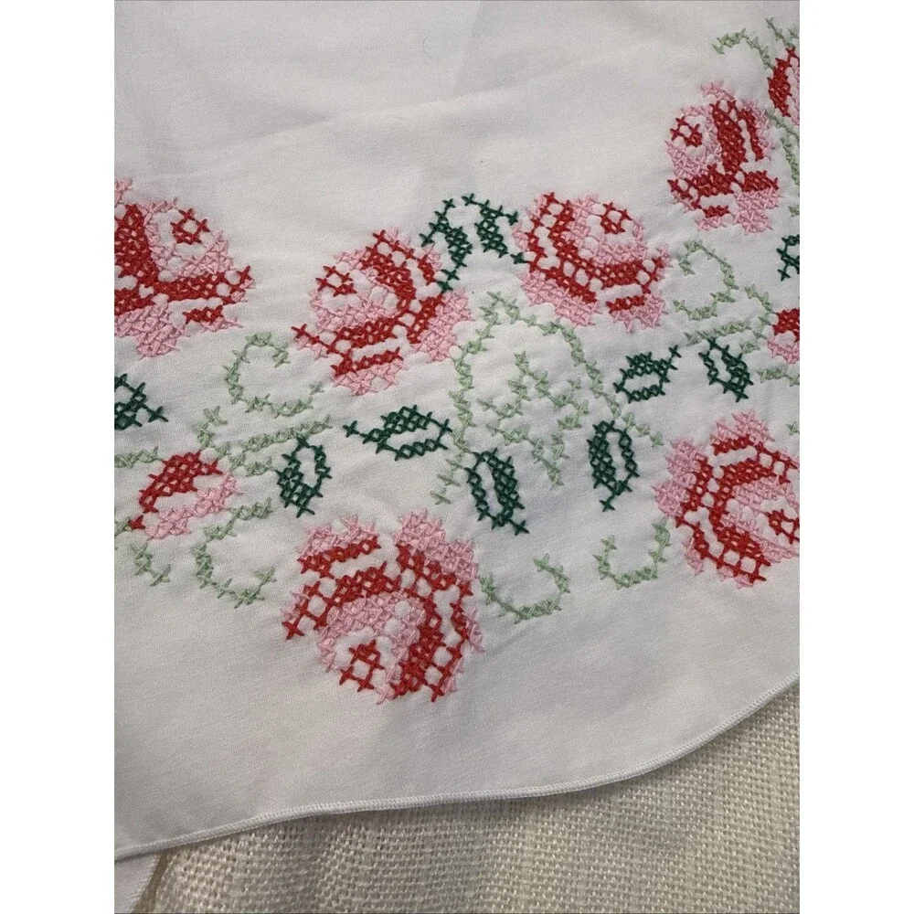 VTG Table Runner Dresser Vanity Scarf Floral Cross Stitch Embroidery 41”x14”